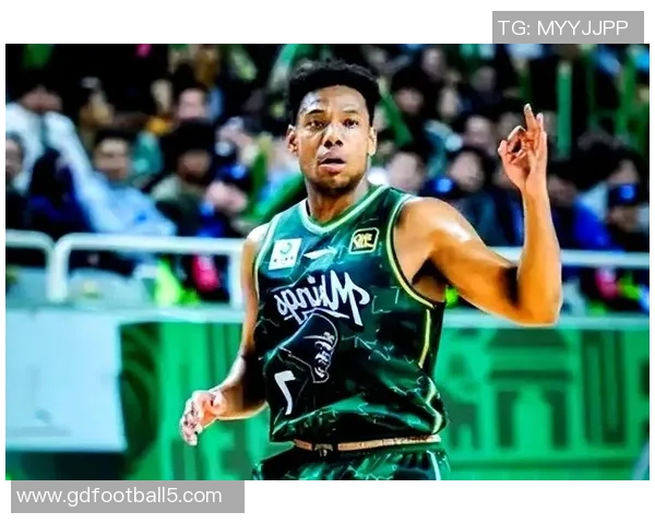 南京同曦主场迎战广东宏远强强对决上演新赛季焦点之战